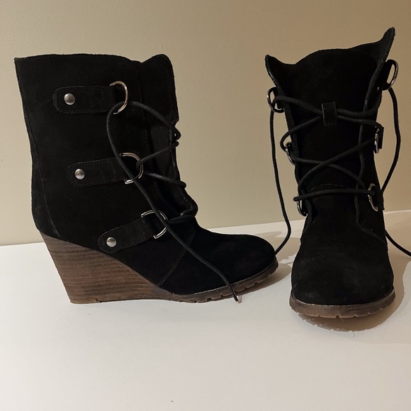 Diba Shoes - DIBA Brand Black Suede Ladies Boots - Size 8.5